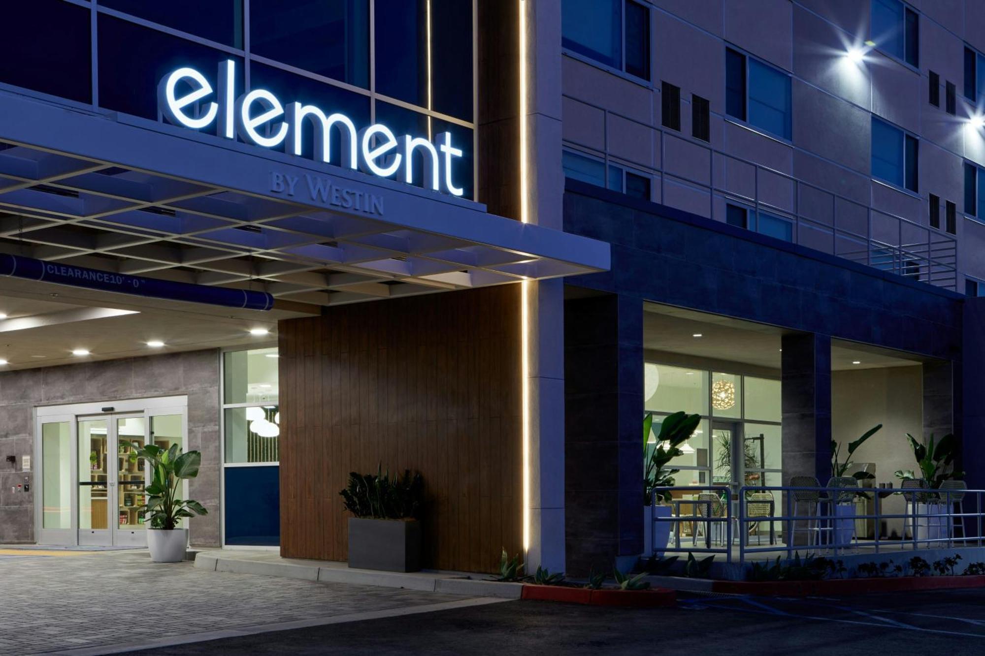 Element Irvine Hotel Exterior photo