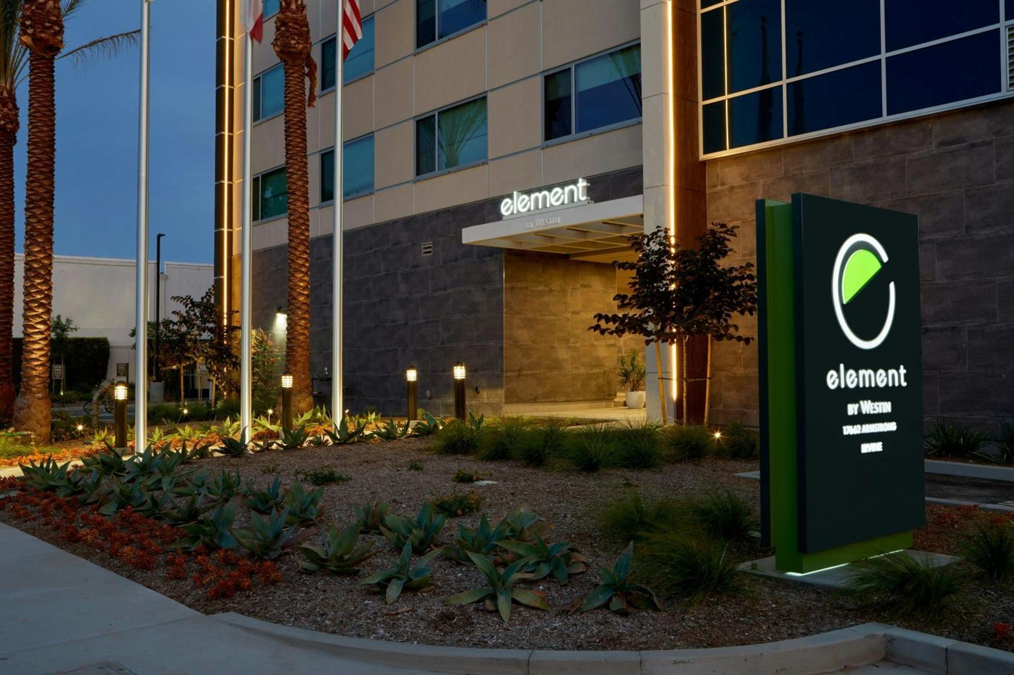 Element Irvine Hotel Exterior photo